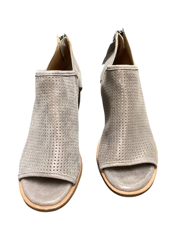 Outdoor Sneakers Collection Sandals Heels Block By Sofft In Tan, Size: 7