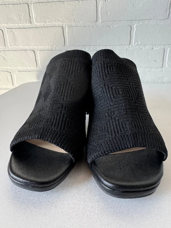 Outdoor Sneakers Collection Sandals Heels Block By Adrienne Vittadini In Black, Size: 7