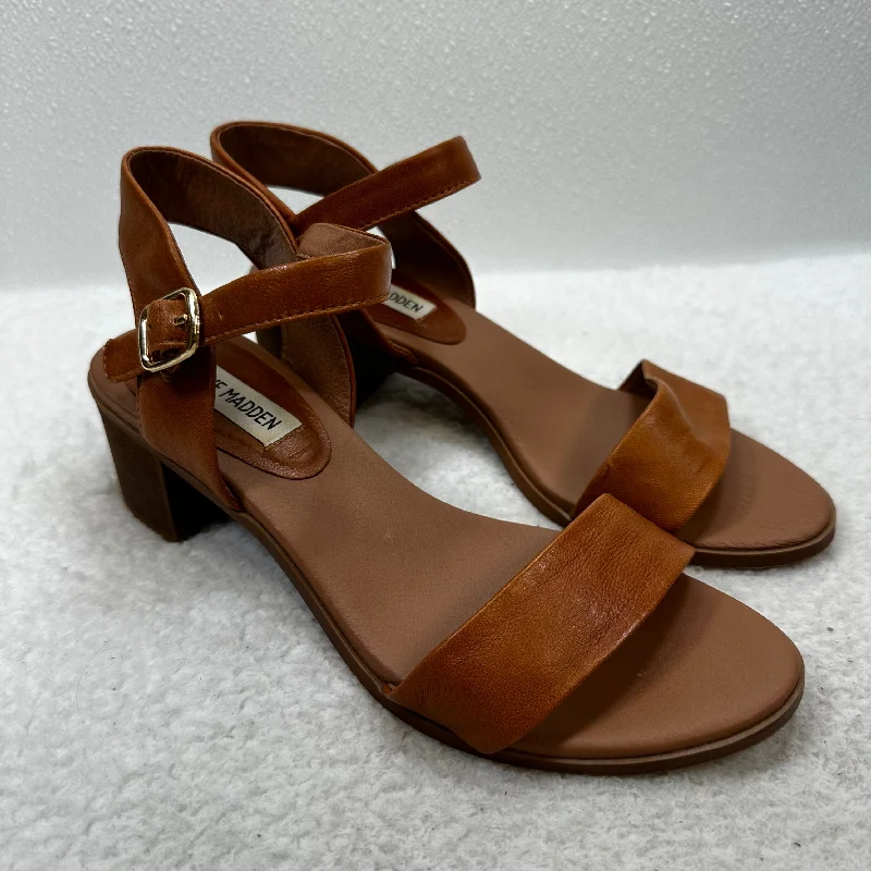 Comfortable Snow Sneakers Sandals Heels Block By Steve Madden In Camel, Size: 8.5