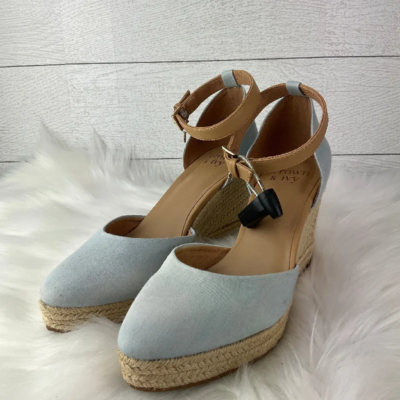 Stylish Winter Boots Sandals Heels Wedge By Crown And Ivy In Blue & Cream, Size: 7.5