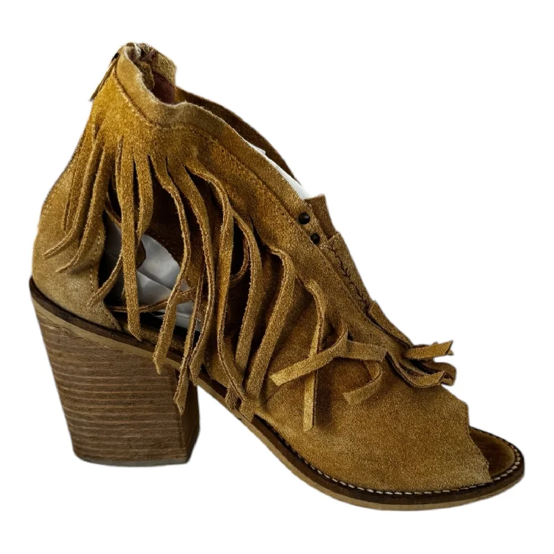 Trendy Formal Shoes Sandals Heels Block By Musse & Cloud In Tan, Size: 8.5