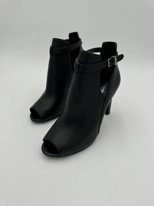 Formal Hiking Footwear Sandals Heels Stiletto By Michael By Michael Kors In Black, Size: 10 Formal Hiking Footwear Sandals Heels Stiletto By Michael By Michael Kors In Black, Size: 10