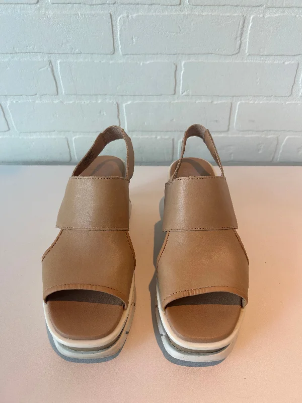 Fashionable Work Sneakers Sandals Heels Wedge By Sorel In Tan & White, Size: 9