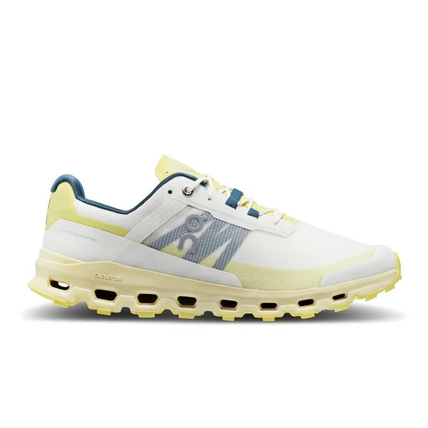 Cozy Casual Shoes On Men's Cloudvista - Ivory/Endive