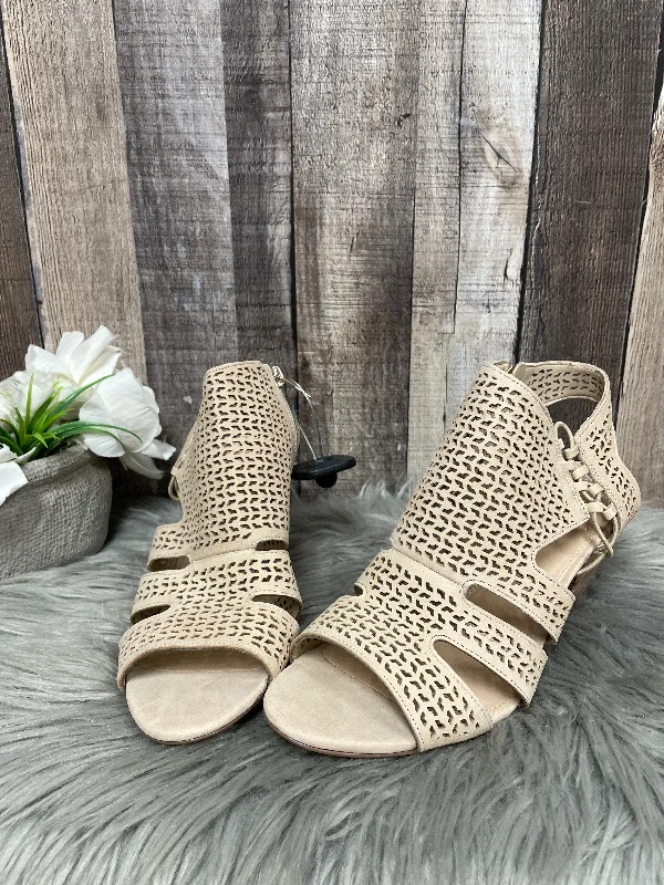 Sporty Snow Boots Sandals Heels Block By Vince Camuto In Tan, Size: 9.5