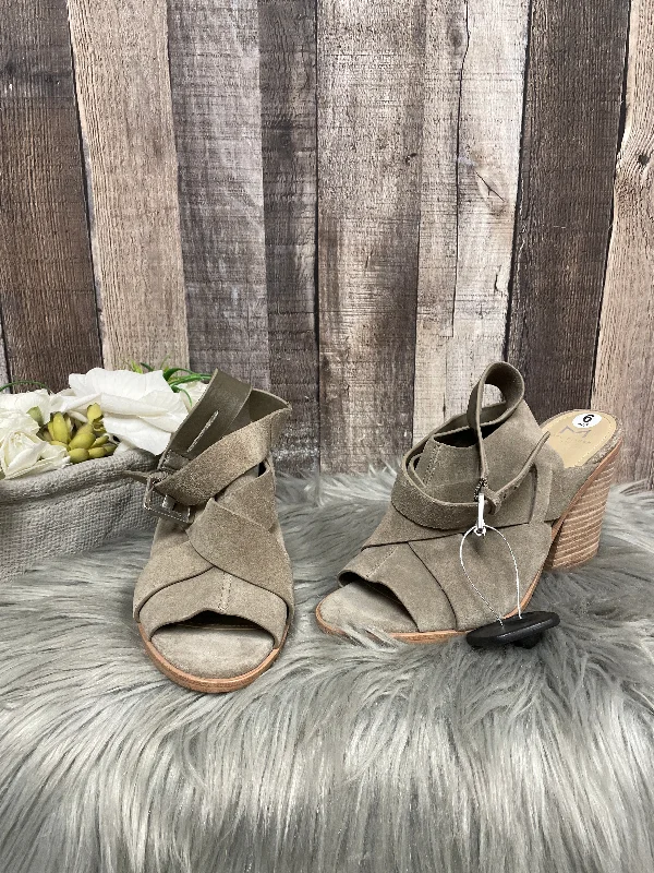 Casual Walking Boots Sandals Heels Block By Marc Fisher In Brown, Size: 9