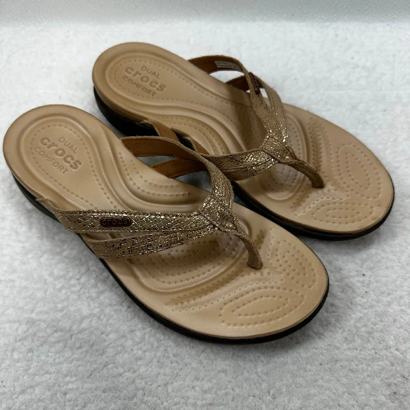 Cozy Casual Shoes Sandals Flip Flops By Crocs In Tan, Size: 8