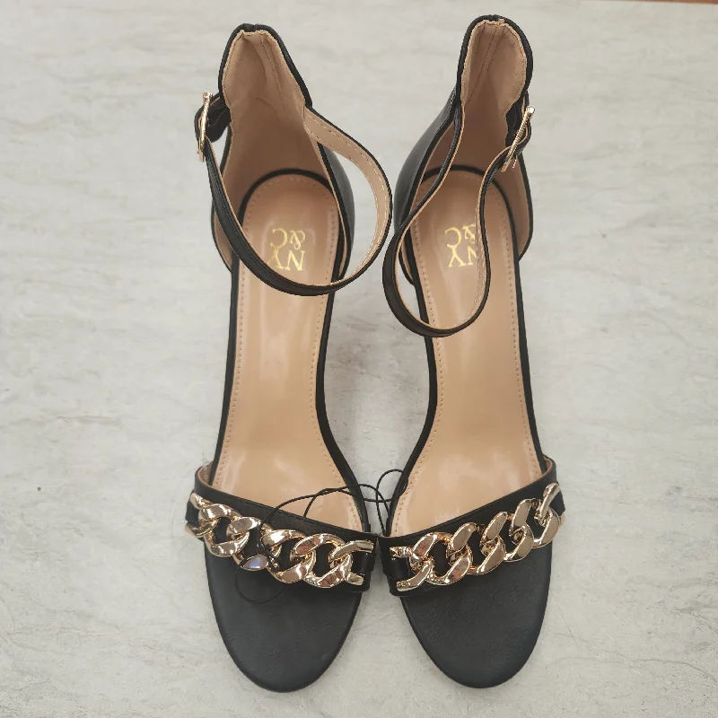 Cozy Casual Shoes Sandals Heels Stiletto By New York And Co In Black & Gold, Size: 10