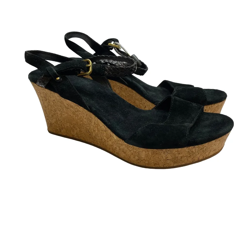 Cozy Indoor Slippers Sandals Designer By Ugg In Black, Size: 7.5