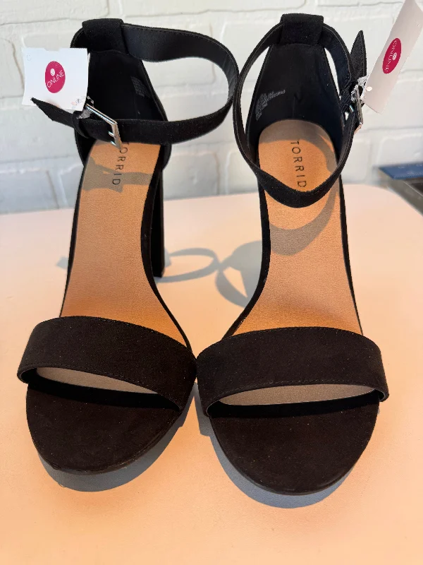 Winter Hiking Sneakers Sandals Heels Block By Torrid In Black, Size: 9.5