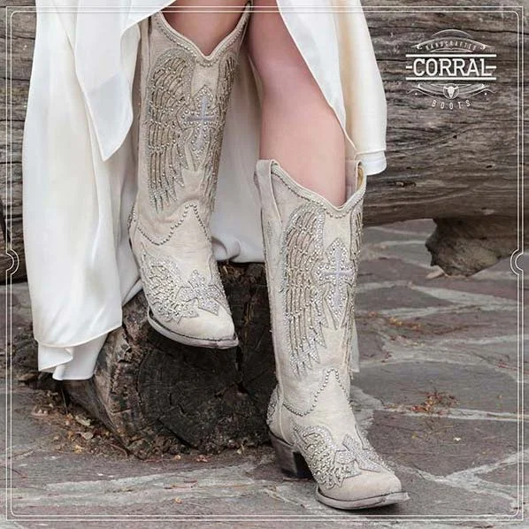 Durable Snow Boots Corral A3571 Womens Ld Cross & Wings SS23