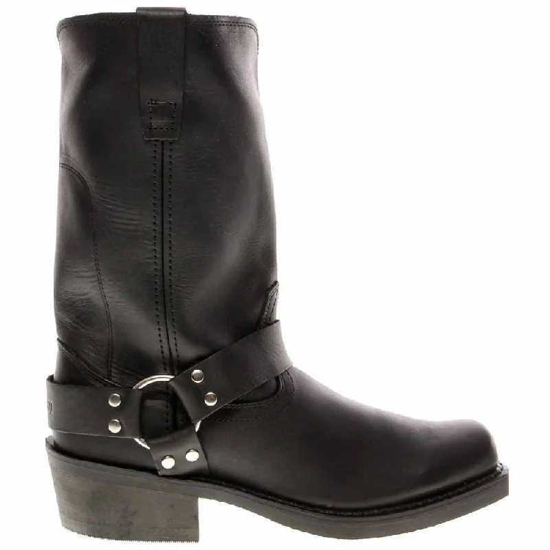 Sporty Snow Boots Black Harness Pull On Boots