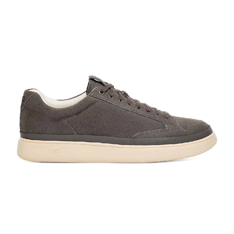 Outdoor Work Boots UGG® - Men's South Bay Low Suede Shoes (1154150-CHRC)