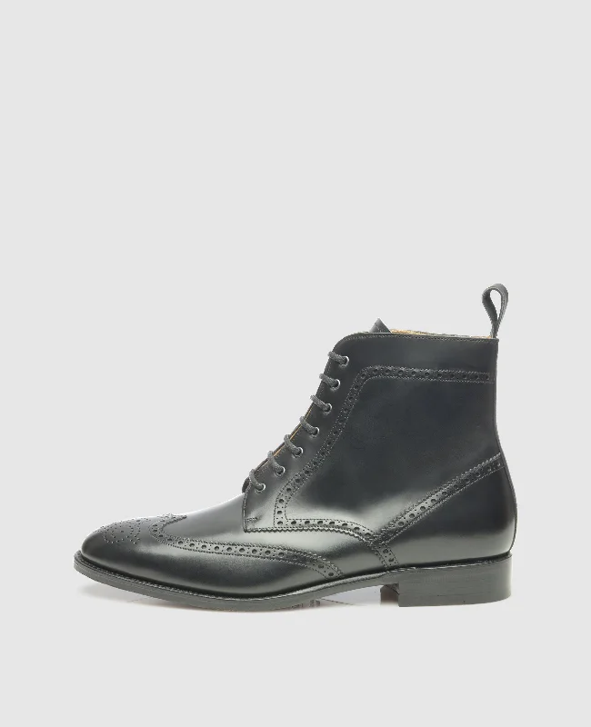Classic Hiking Footwear No. 630 - Black