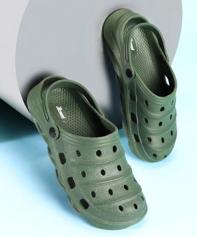 Trendy Sports Sneakers Paragon  K10915G Men Casual Clogs | Stylish, Anti-Skid, Durable | Casual & Comfortable | For Everyday Use