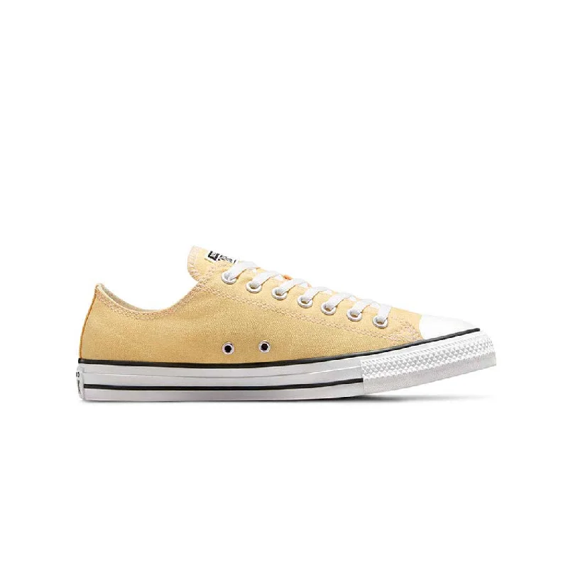 Sporty Casual Shoes Converse - Unisex Chuck Taylor All Star Low Top Shoes (A11174C)