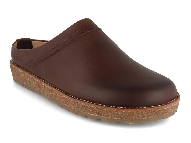 Chic High Heels Collection HAFLINGER Men Women Leather Clogs 'Travel Classic', dark brown