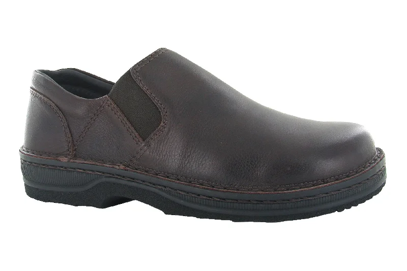 Trendy Sports Footwear Eiger