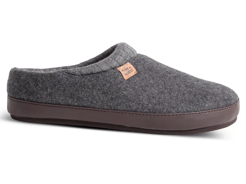 Affordable Hiking Shoes Freewaters Jeffrey 2.0 - Mens Slipper